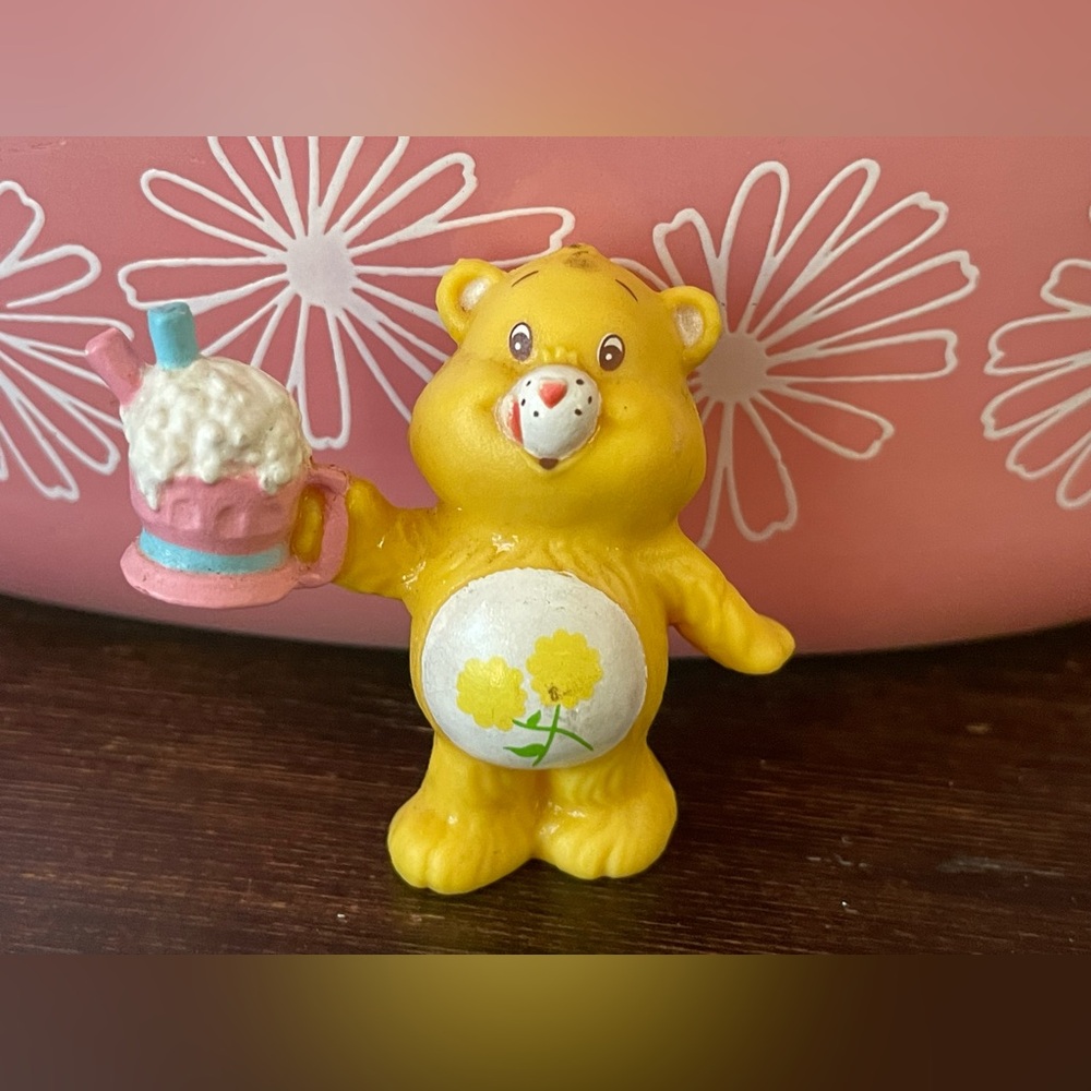 SOLD Vintage 1984 Love a Lot Birthday Care Bear Figurine - Picture 2 of 4